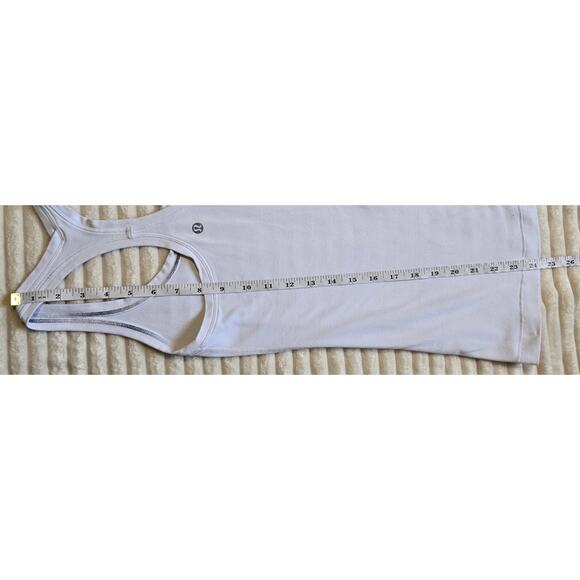 Lot Of 4 Lululemon One 28" Leggings, One Long Sleeve, Two Tank Tops - Picture 16 of 16